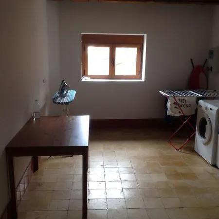 Apartment Emilia Feo Gotico Leon