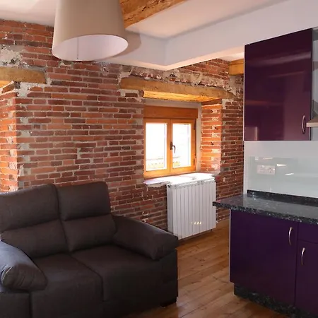 Apartment Emilia Feo Gotico Leon