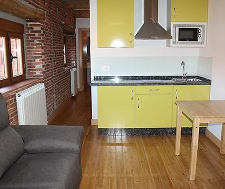Apartment Emilia Feo Gotico Leon